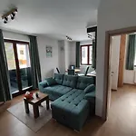 Akva Apartment *