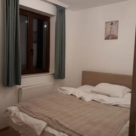 Akva Apartmán *