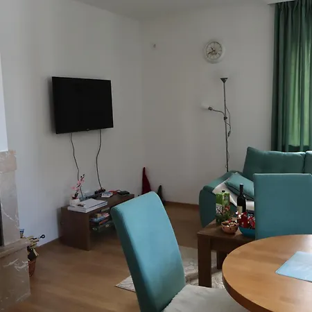 Akva Apartment