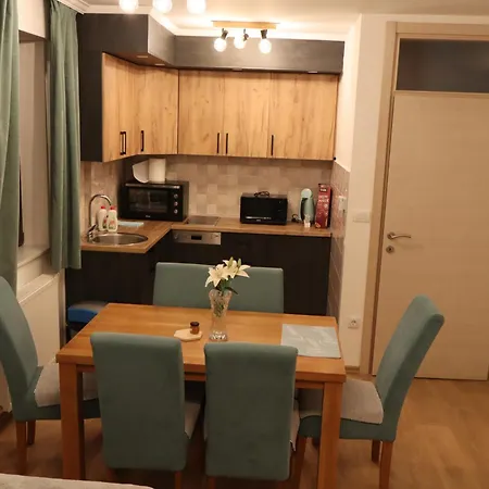Akva Apartment *